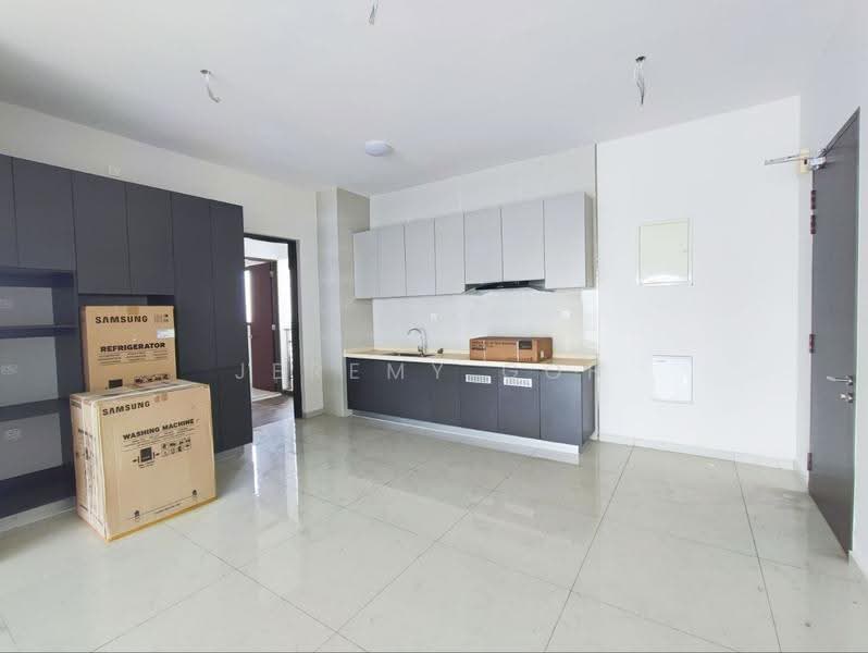 Condominium for Sale at Kings Bay @ Country Garden Danga Bay - Jeremy Goh - Kitchen - PropertyGuru.com.my