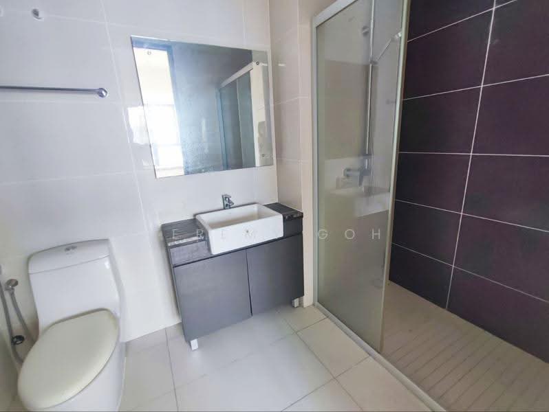 Condominium for Sale at Kings Bay @ Country Garden Danga Bay - Jeremy Goh - Bathroom - PropertyGuru.com.my