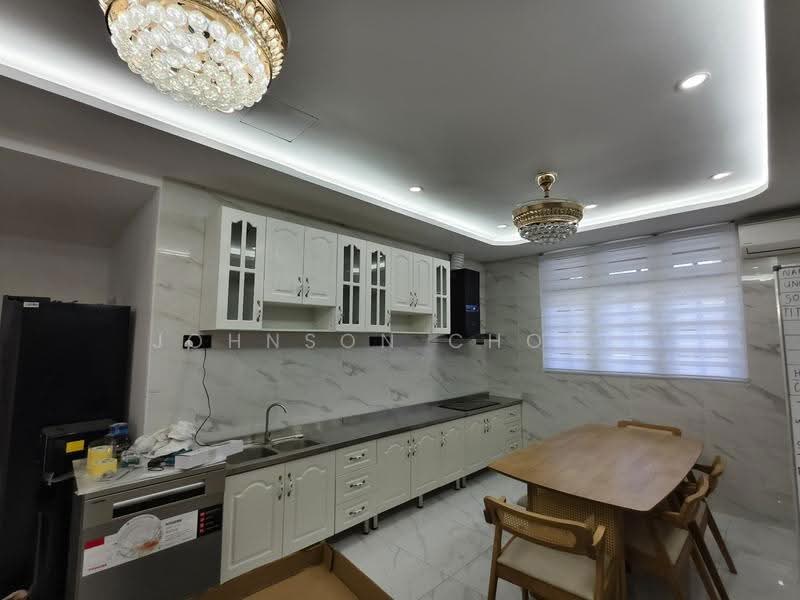 Bungalow House untuk Dijual di Taman Stulang Laut (Johor Bahru) - Johnson Chong - Kitchen - PropertyGuru.com.my