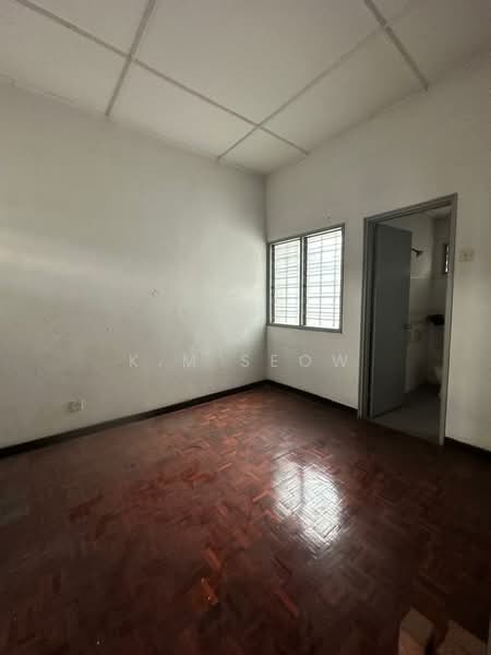 Rumah Teres untuk Dijual di Usj 12 (Subang Jaya) - K.M Seow - Bedroom 3 - PropertyGuru.com.my