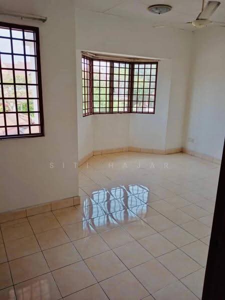 2-storey Terraced House for Sale in U12, Taman Cahaya Alam (Shah Alam) - Siti Hajar - Interior - PropertyGuru.com.my