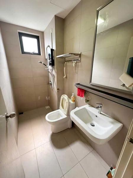 Kondominium untuk Dijual di The Haute Gurney - FM Hong - Bathroom - PropertyGuru.com.my