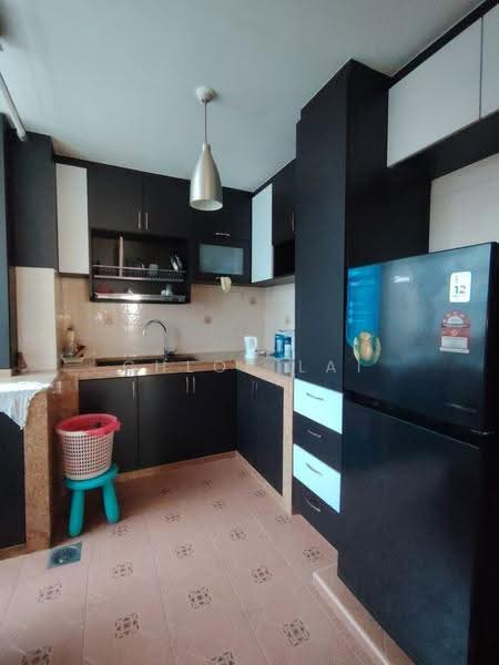 Apartment for Sale at Idaman Senibong - Chloe Lai - Kitchen - PropertyGuru.com.my