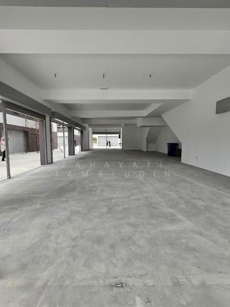 Shop / Office untuk Disewa di Seksyen U16 (Shah Alam) - Zahayati Jamaludin - Interior - PropertyGuru.com.my