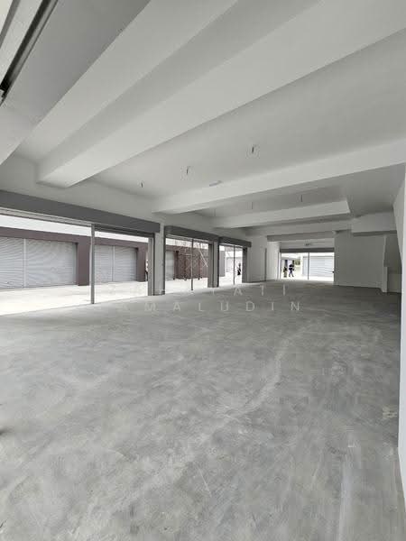 Shop / Office untuk Disewa di Seksyen U16 (Shah Alam) - Zahayati Jamaludin - Interior - PropertyGuru.com.my