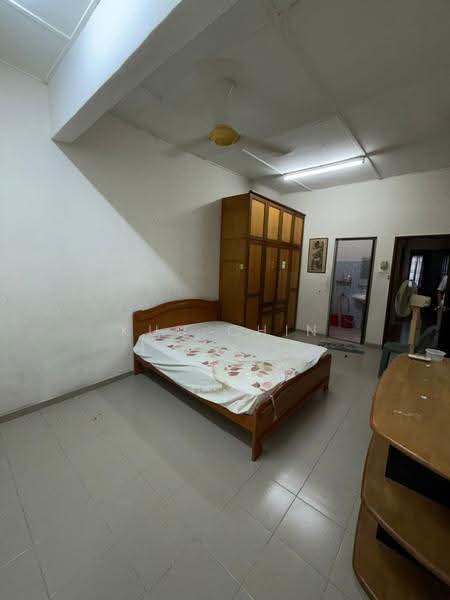 2-storey Terraced House for Sale in Taman Sri Kulai Baru 2 (Kulai) - Kuu Chin - Bedroom - PropertyGuru.com.my