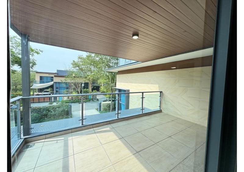 Cluster House for Sale in Forest City (Gelang Patah) - Joshua Song - Balcony - PropertyGuru.com.my