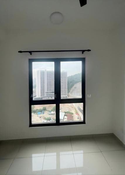 Kediaman Servis untuk Dijual di D'Vervain - Angel Lim - Master Bedroom Window - PropertyGuru.com.my