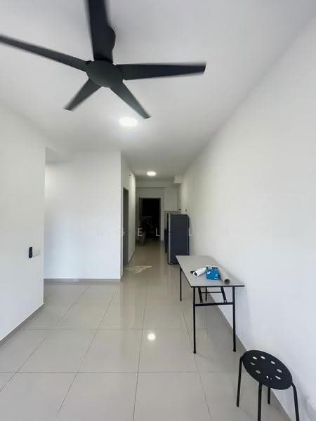 Kediaman Servis untuk Dijual di D'Vervain - Angel Lim - Livingroom_Kitchen - PropertyGuru.com.my