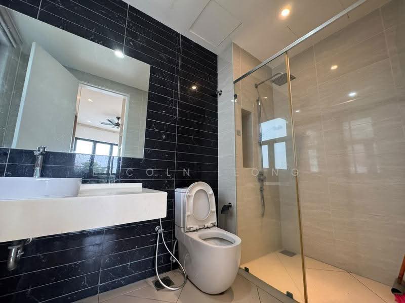 Condominium for Rent at Sky Condominium (Skyz Residence) - Elcoln Leong - Bathroom - PropertyGuru.com.my