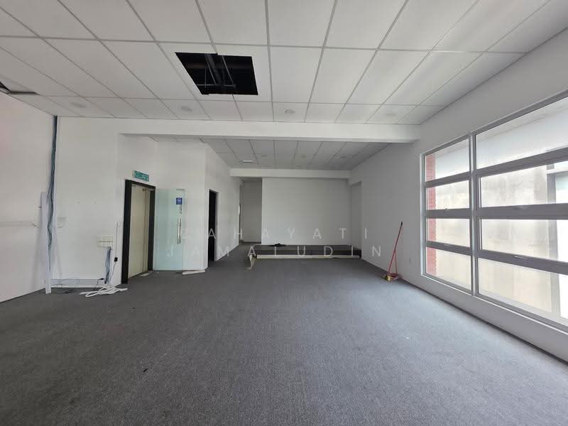 Shop / Office untuk Disewa di Seksyen U16 (Shah Alam) - Zahayati Jamaludin - Interior - PropertyGuru.com.my