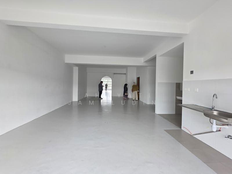 Shop / Office untuk Disewa di Seksyen U16 (Shah Alam) - Zahayati Jamaludin - Interior - PropertyGuru.com.my