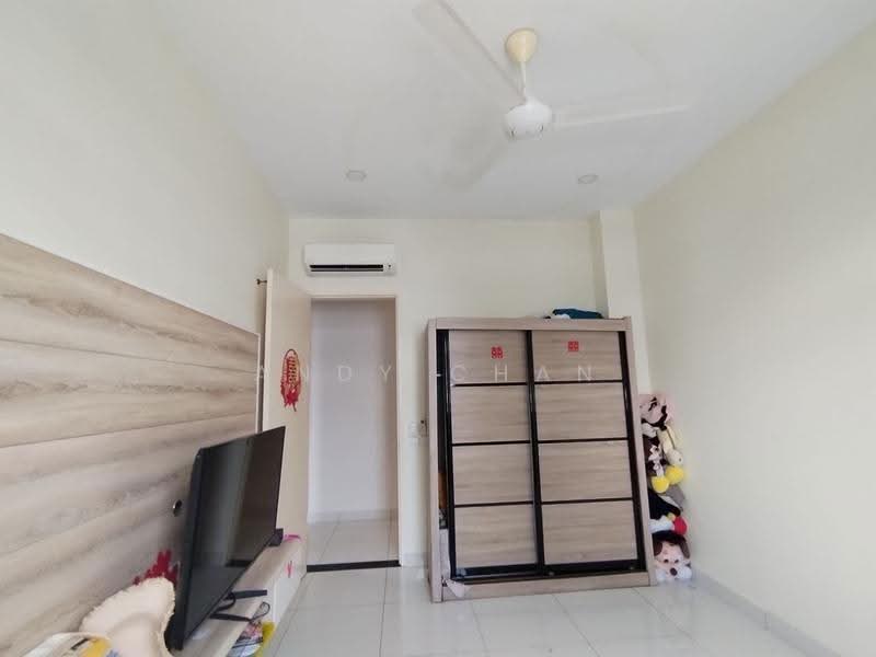 2-storey Terraced House for Sale in Taman Ekoflora (Johor Bahru) - Andy Chan - Living Room - PropertyGuru.com.my