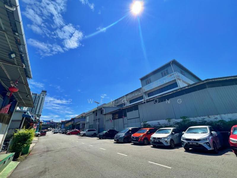 Kedai untuk Dijual di Batu Caves (Selangor) - Yap Weng Hong - Exterior - PropertyGuru.com.my