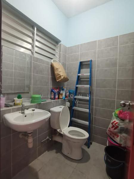 Kondominium untuk Disewa di Alam Damai - Vui Onn Liaw - Bathroom - PropertyGuru.com.my