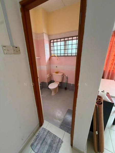 2-storey Terraced House for Rent in Bandar Indahpura (Kulai) - Noctis Tan - Bathroom - PropertyGuru.com.my