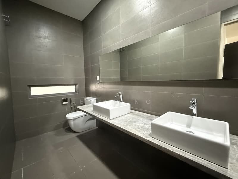 Condominium for Rent at The Breezeway - Echo Ng - Bathroom - PropertyGuru.com.my