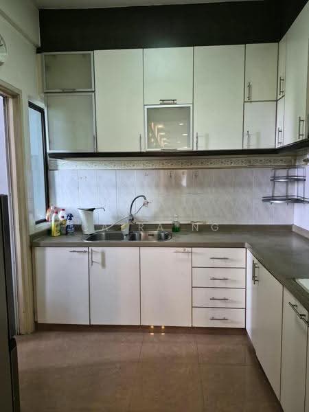 Apartment for Rent at Danga View Apartment - Caera Ng - Kitchen - PropertyGuru.com.my