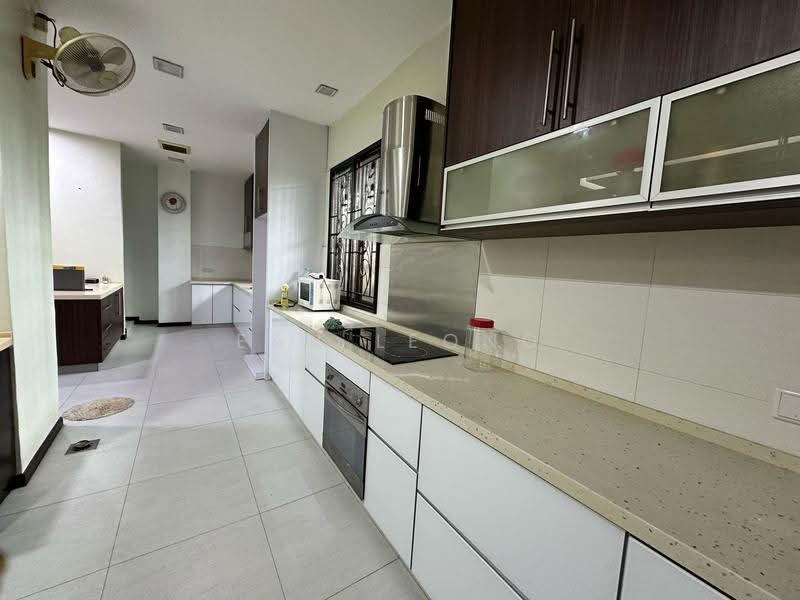 Rumah Teres 2-Tingkat untuk Dijual di Bukit Rahman Putra (Sungai Buloh) - Ean Leong - Kitchen - PropertyGuru.com.my