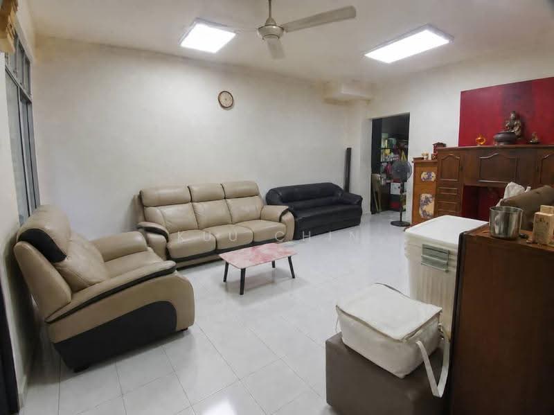 2-storey Terraced House for Sale in Bukit Indah (Iskandar Puteri (Nusajaya)) - Kuu Chin - Living Room - PropertyGuru.com.my