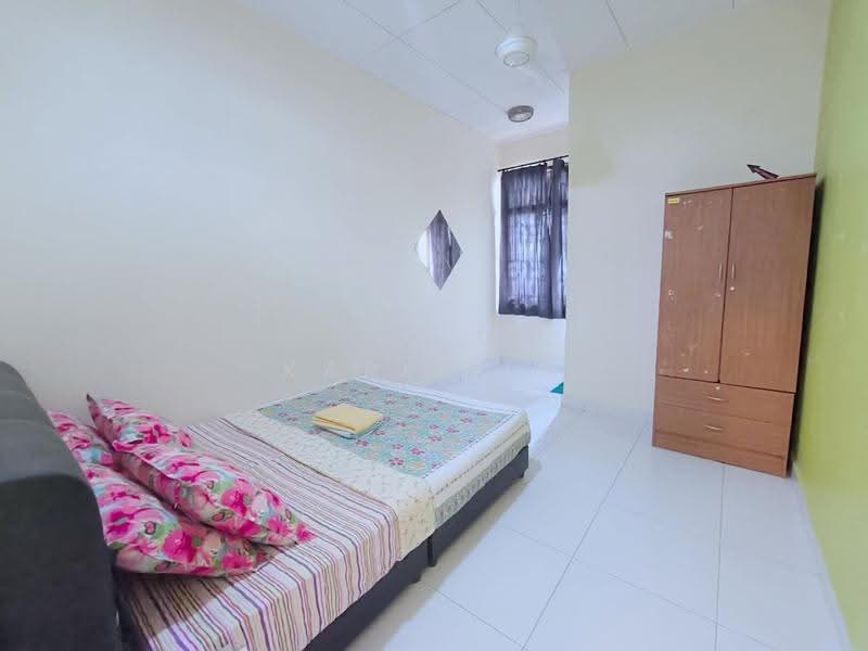 2-storey Terraced House for Sale in Bandar Dato Onn (Tebrau) - Karl Lim - Bedroom - PropertyGuru.com.my