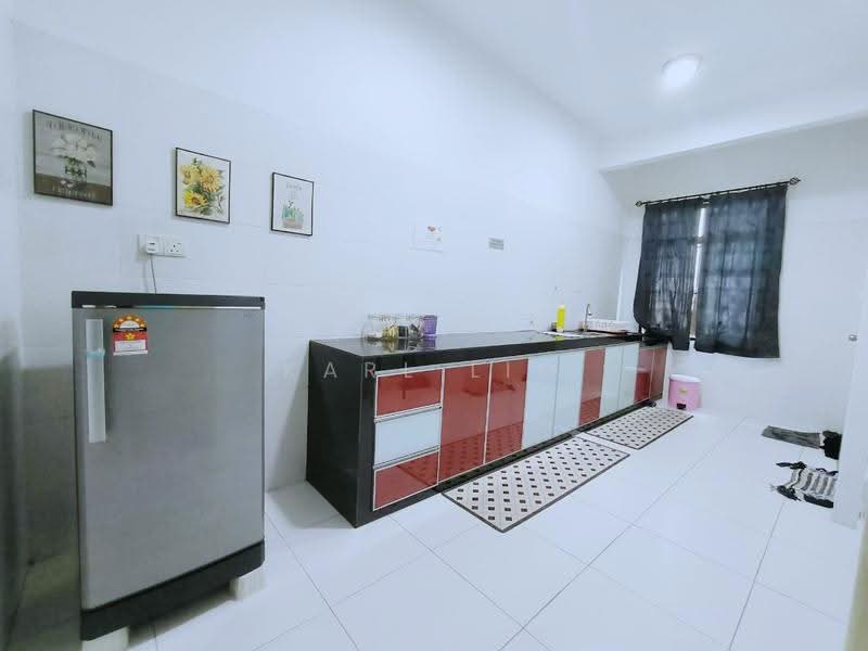 2-storey Terraced House for Sale in Bandar Dato Onn (Tebrau) - Karl Lim - Kitchen - PropertyGuru.com.my