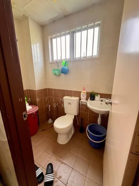 Terraced House for Sale in Shah Alam (Selangor) - Hartini Binti Ismail - Bathroom - PropertyGuru.com.my