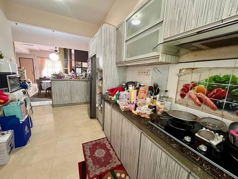 Terraced House for Sale in Shah Alam (Selangor) - Hartini Binti Ismail - Kitchen - PropertyGuru.com.my