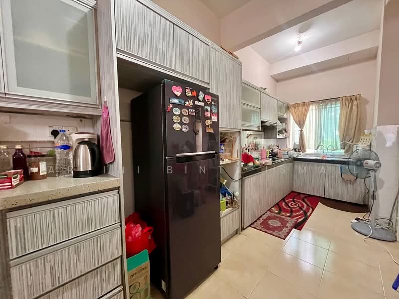 Terraced House for Sale in Shah Alam (Selangor) - Hartini Binti Ismail - Kitchen - PropertyGuru.com.my