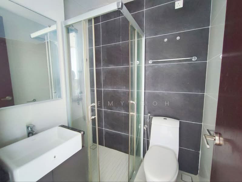 Condominium for Sale at Kings Bay @ Country Garden Danga Bay - Jeremy Goh - Bathroom - PropertyGuru.com.my