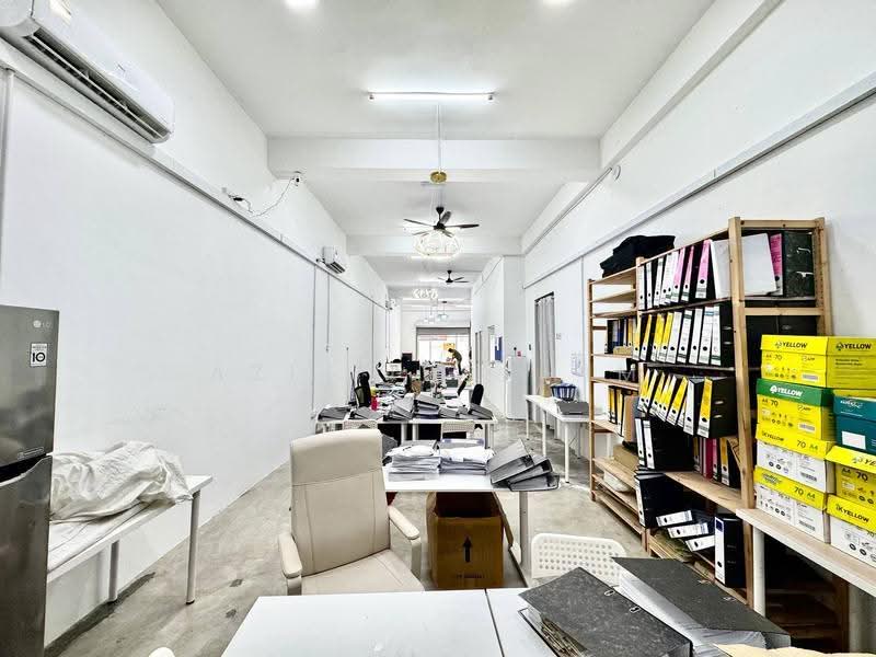 Shop / Office untuk Dijual di Kajang (Selangor) - Azli Ibrahim - Interior - PropertyGuru.com.my