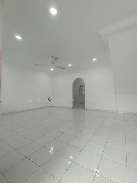 2-storey Terraced House for Sale in Taman Kluang Barat (Kluang) - Marcus Tey - Living Room - PropertyGuru.com.my