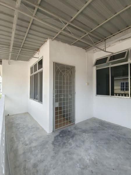 2-storey Terraced House for Sale in Taman Kluang Barat (Kluang) - Marcus Tey - Exterior - PropertyGuru.com.my