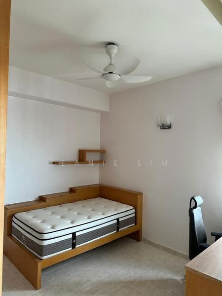 Kondominium untuk Disewa di Marina Tower (Ratu Mutiara) - Jeanie Lim - Bedroom - PropertyGuru.com.my