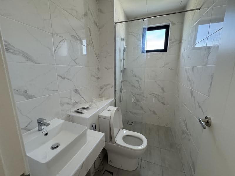 Semi-Detached House for Sale in Bandar Cassia (Batu Kawan) - Kerly Kee - Bathroom - PropertyGuru.com.my