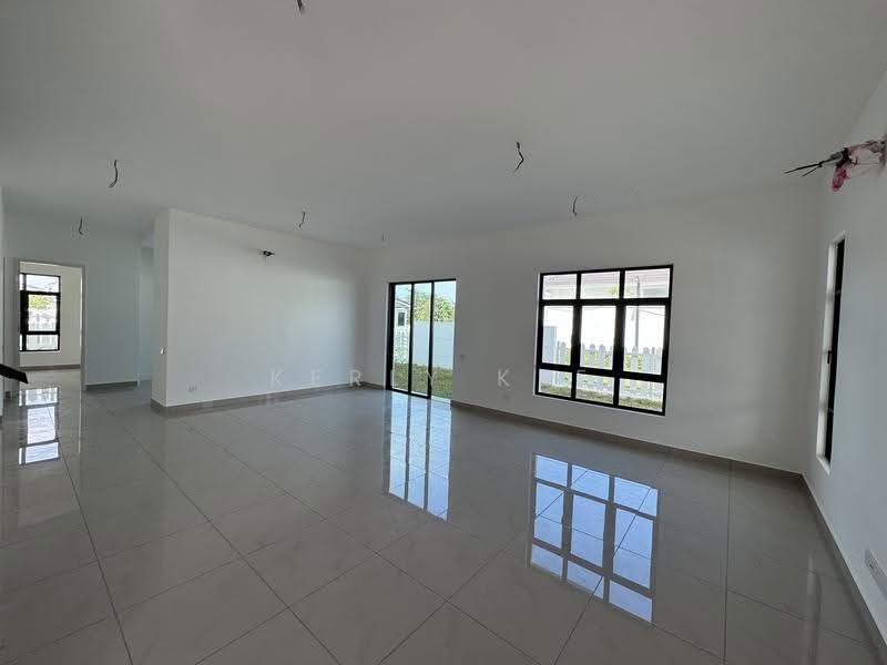 Semi-Detached House for Sale in Bandar Cassia (Batu Kawan) - Kerly Kee - Living Room - PropertyGuru.com.my