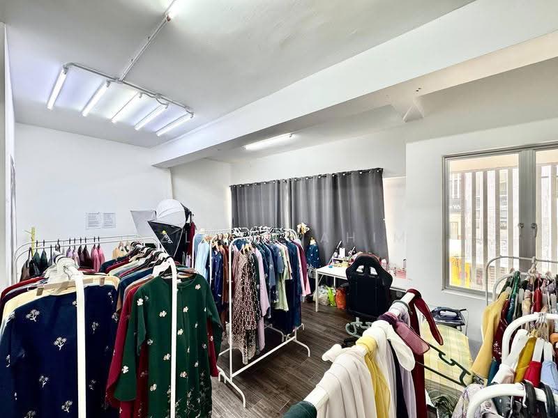 Shop / Office untuk Dijual di Kajang (Selangor) - Azli Ibrahim - Interior - PropertyGuru.com.my