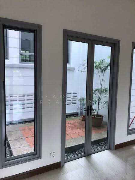 3.5-storey Terraced House for Rent in Sri Bukit Persekutuan (Bangsar) - Fadzli Realtor - Exterior - PropertyGuru.com.my