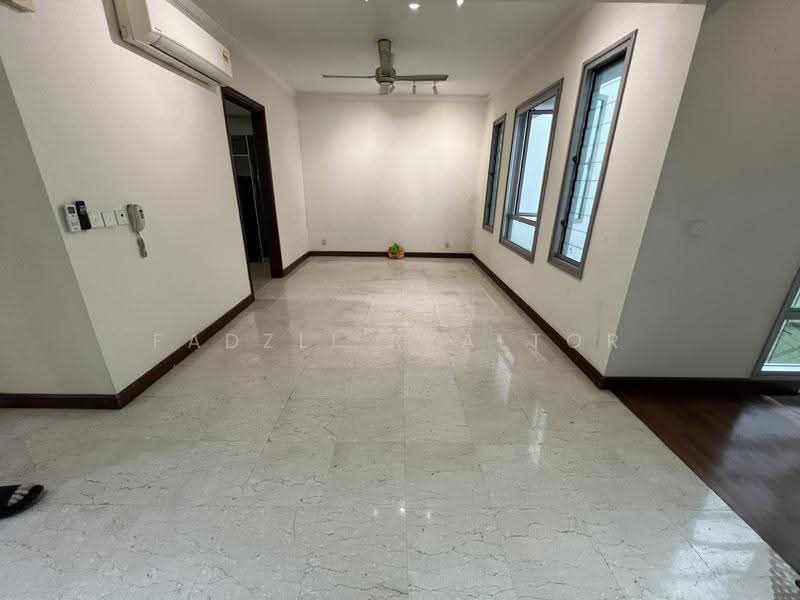 3.5-storey Terraced House for Rent in Sri Bukit Persekutuan (Bangsar) - Fadzli Realtor - Living Room - PropertyGuru.com.my