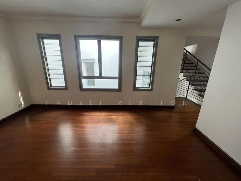 3.5-storey Terraced House for Rent in Sri Bukit Persekutuan (Bangsar) - Fadzli Realtor - Living Room - PropertyGuru.com.my