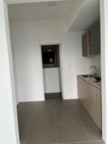 Kediaman Servis untuk Dijual di Suite Enesta - Eva Yap - Kitchen - PropertyGuru.com.my