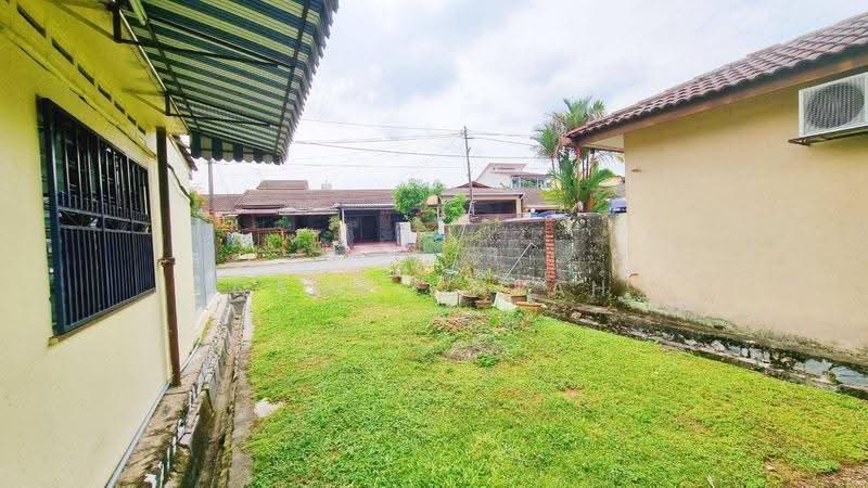 1-storey Terraced House for Sale in Ampang Jaya (Ampang) - Nana Cheah - Exterior - PropertyGuru.com.my