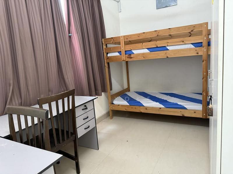 Kondominium untuk Dijual di Cyberia Crescent 1 - Bee Yoke - Bedroom - PropertyGuru.com.my