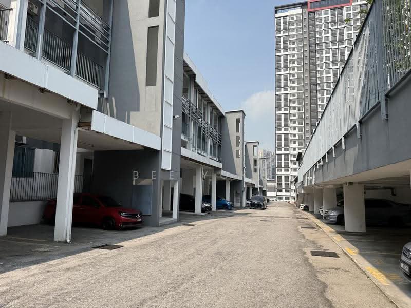Kondominium untuk Dijual di Cyberia Crescent 1 - Bee Yoke - Exterior - PropertyGuru.com.my