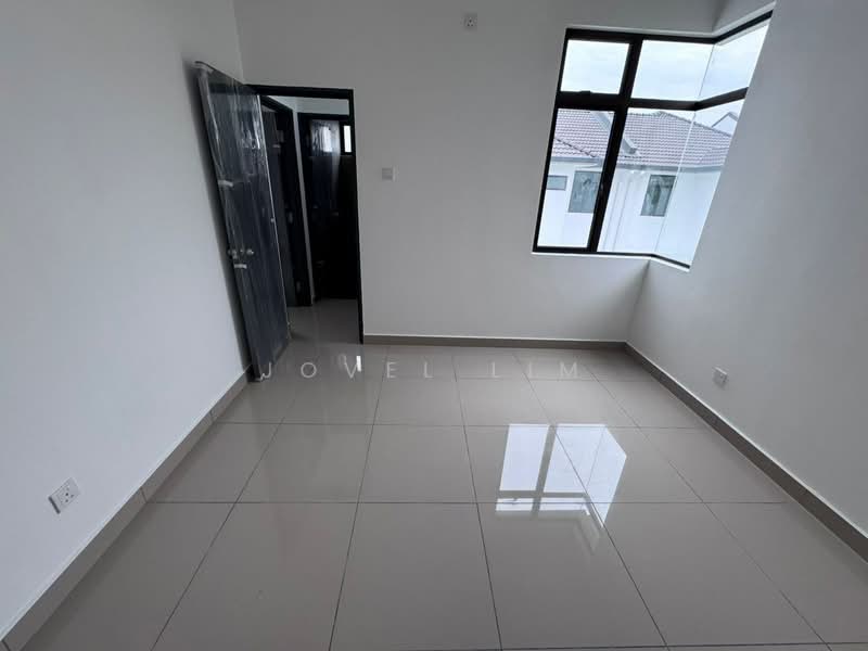 Rumah Teres 2-Tingkat untuk Dijual di Taman Austin Duta (Tebrau) - Jovel Lim - PropertyGuru.com.my
