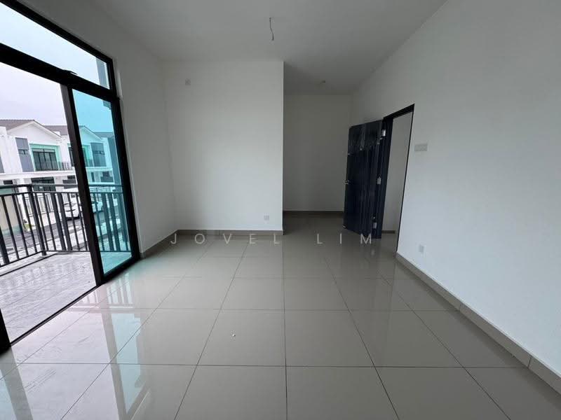 Rumah Teres 2-Tingkat untuk Dijual di Taman Austin Duta (Tebrau) - Jovel Lim - PropertyGuru.com.my