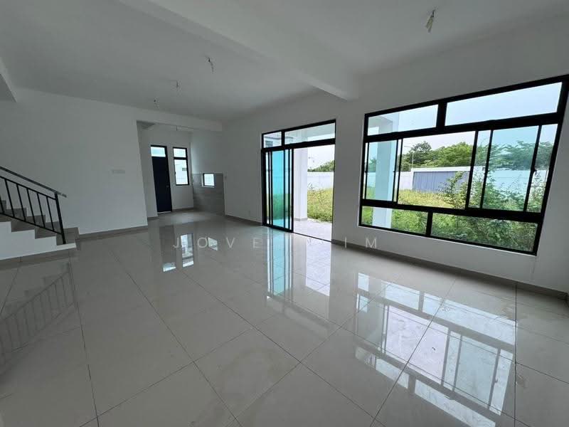Rumah Teres 2-Tingkat untuk Dijual di Taman Austin Duta (Tebrau) - Jovel Lim - PropertyGuru.com.my