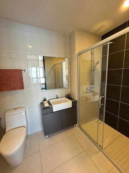 Condominium for Sale at Kings Bay @ Country Garden Danga Bay - Jeremy Goh - Bathroom - PropertyGuru.com.my