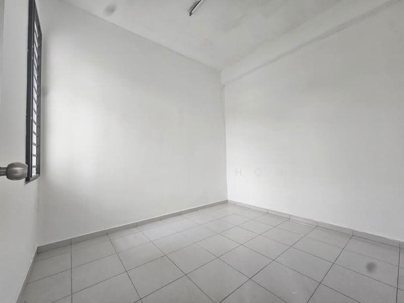 2.5-storey Terraced House for Rent in Taman Scientex Utama (Senai) - Ivwen Choo - PropertyGuru.com.my