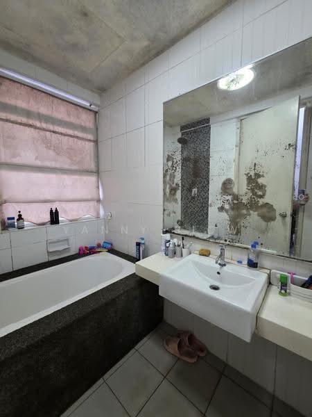 Kondominium untuk Dijual di 3 Residen @ Melawati - Yanny Siow - Bathroom - PropertyGuru.com.my